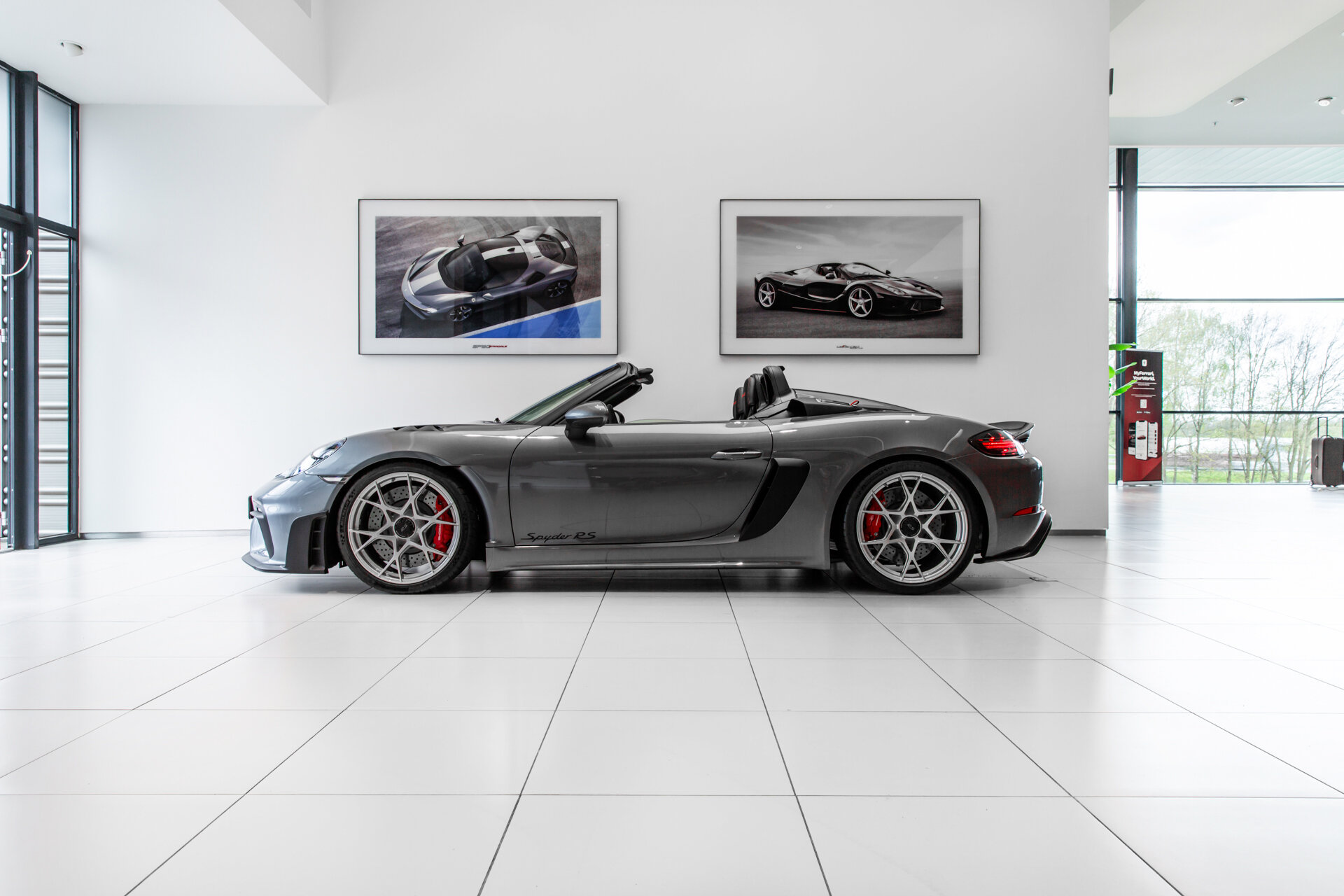 Porsche 718 Spyder RS ~Munsterhuis Sportscars~