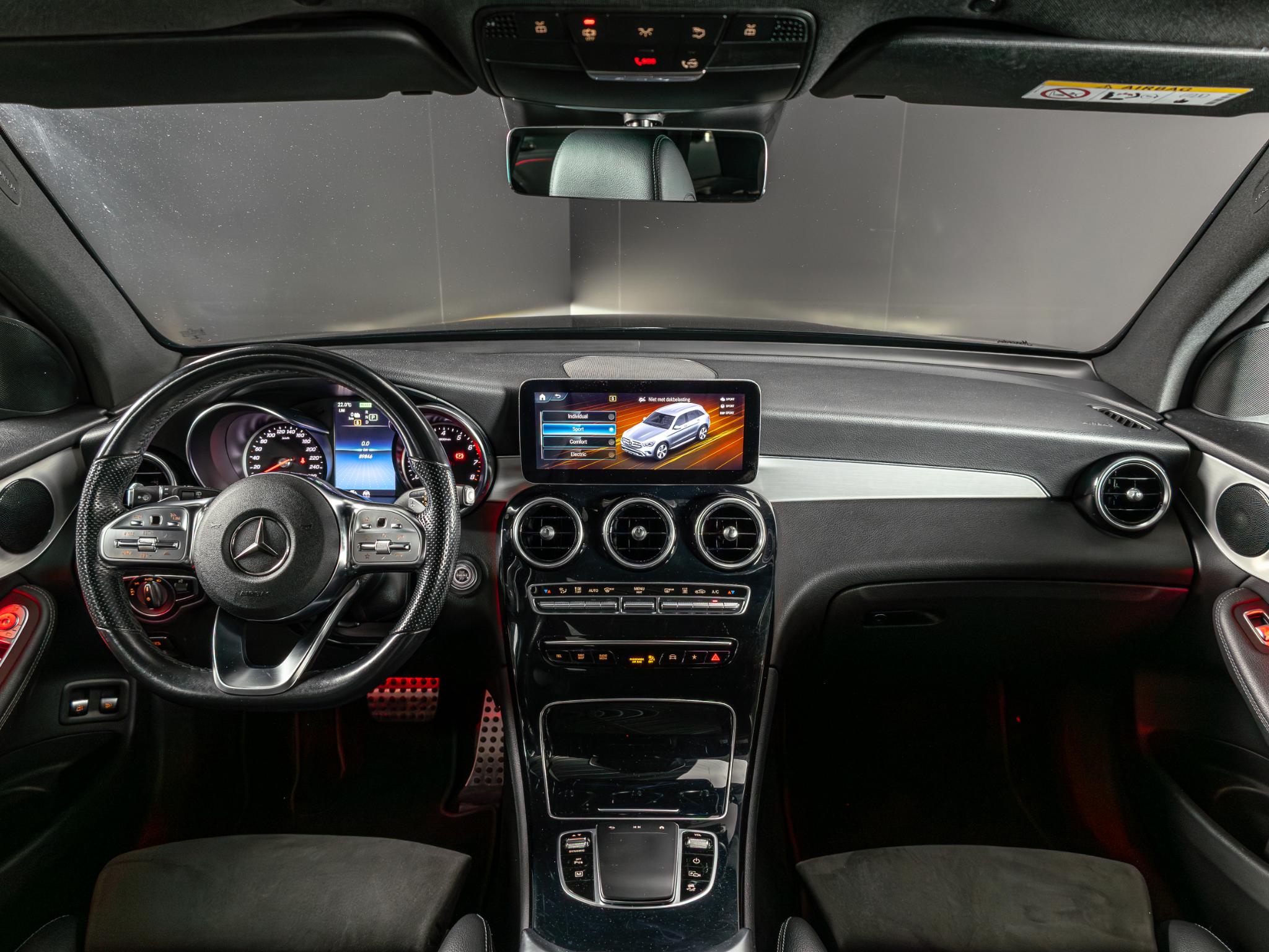 Mercedes-Benz GLC 300e 4MATIC - Afbeelding 3
