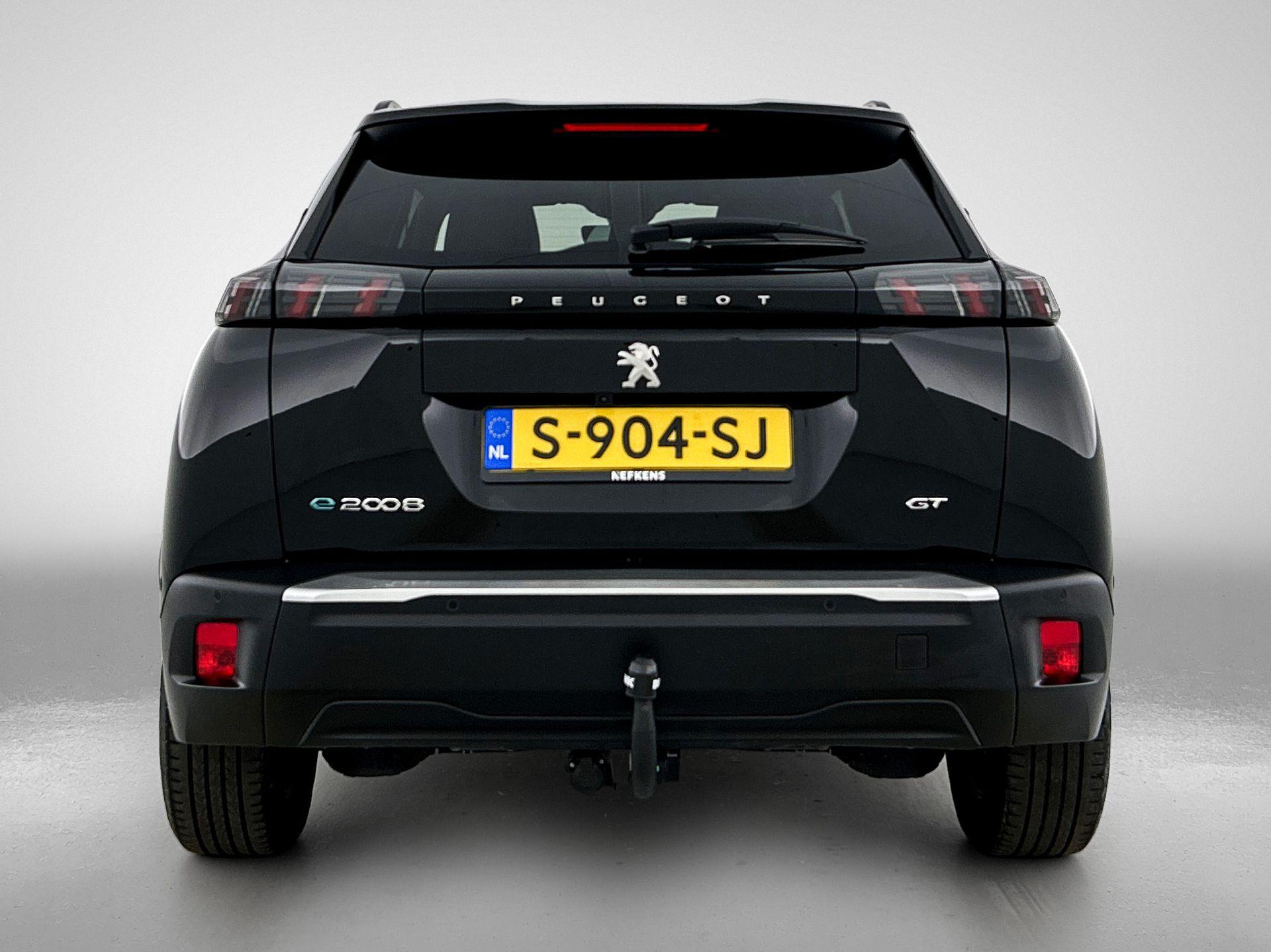 Peugeot e-2008