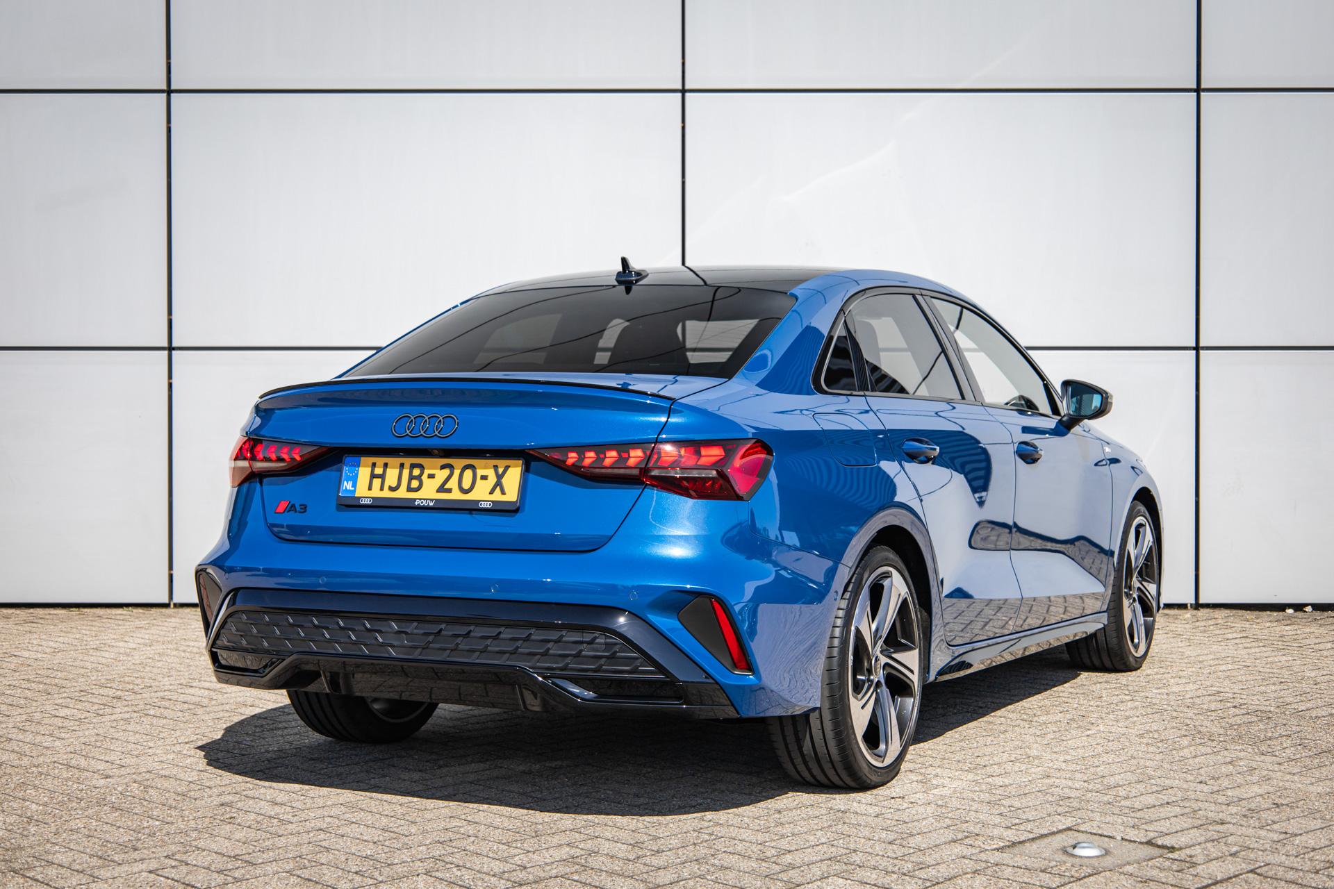 Audi A3 Limousine 35 TFSI 150pk S-tronic S Edition - Afbeelding 2