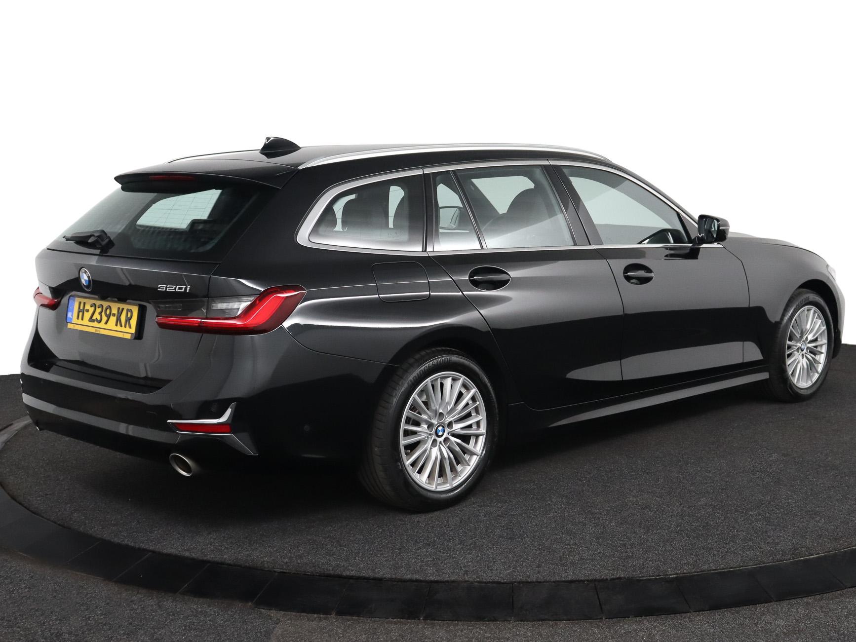 BMW 3-serie Touring 320i High Executive Edition - Afbeelding 2