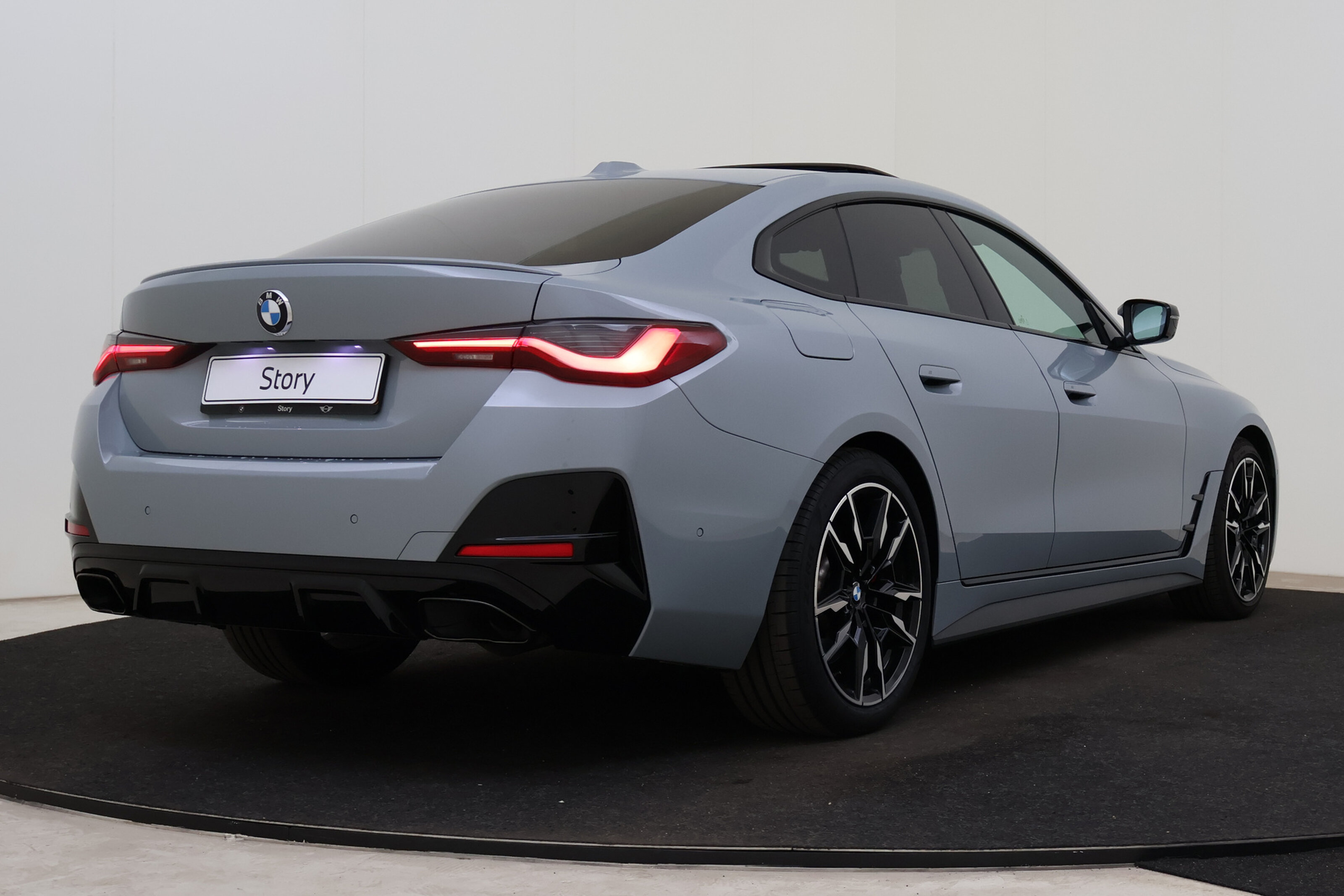BMW 4 Serie Gran Coupé M440i xDrive High Executive Automaat