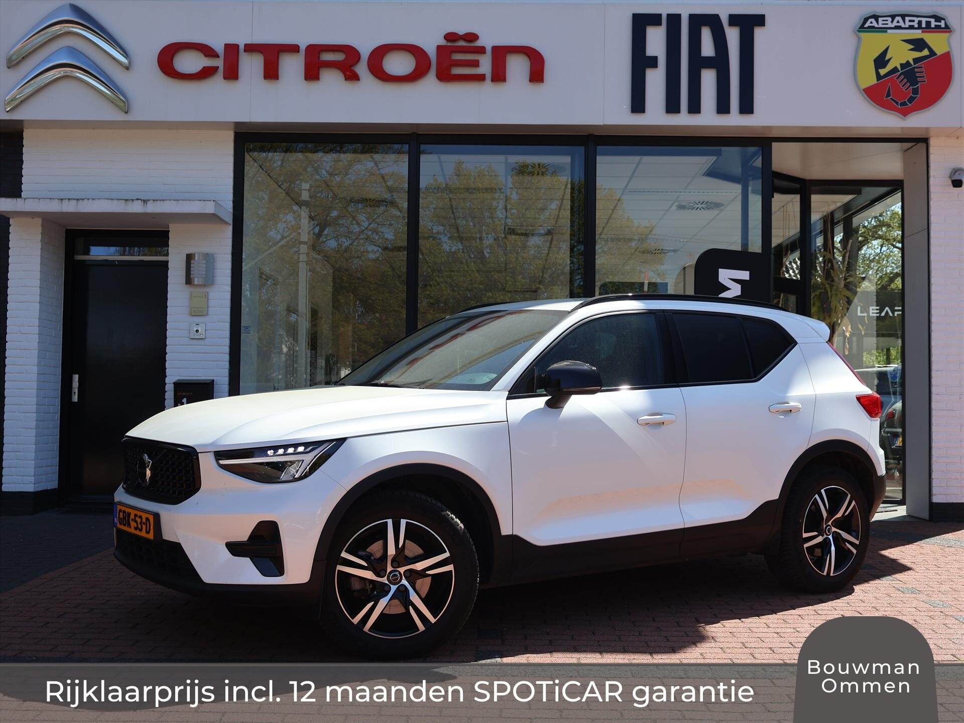 Volvo XC40 B4 197PK Mild Hybrid Automaat Plus Dark, Rijklaarprijs | Leder | Trekhaak wegklapbaar | Stoelverwarming - Afbeelding 1
