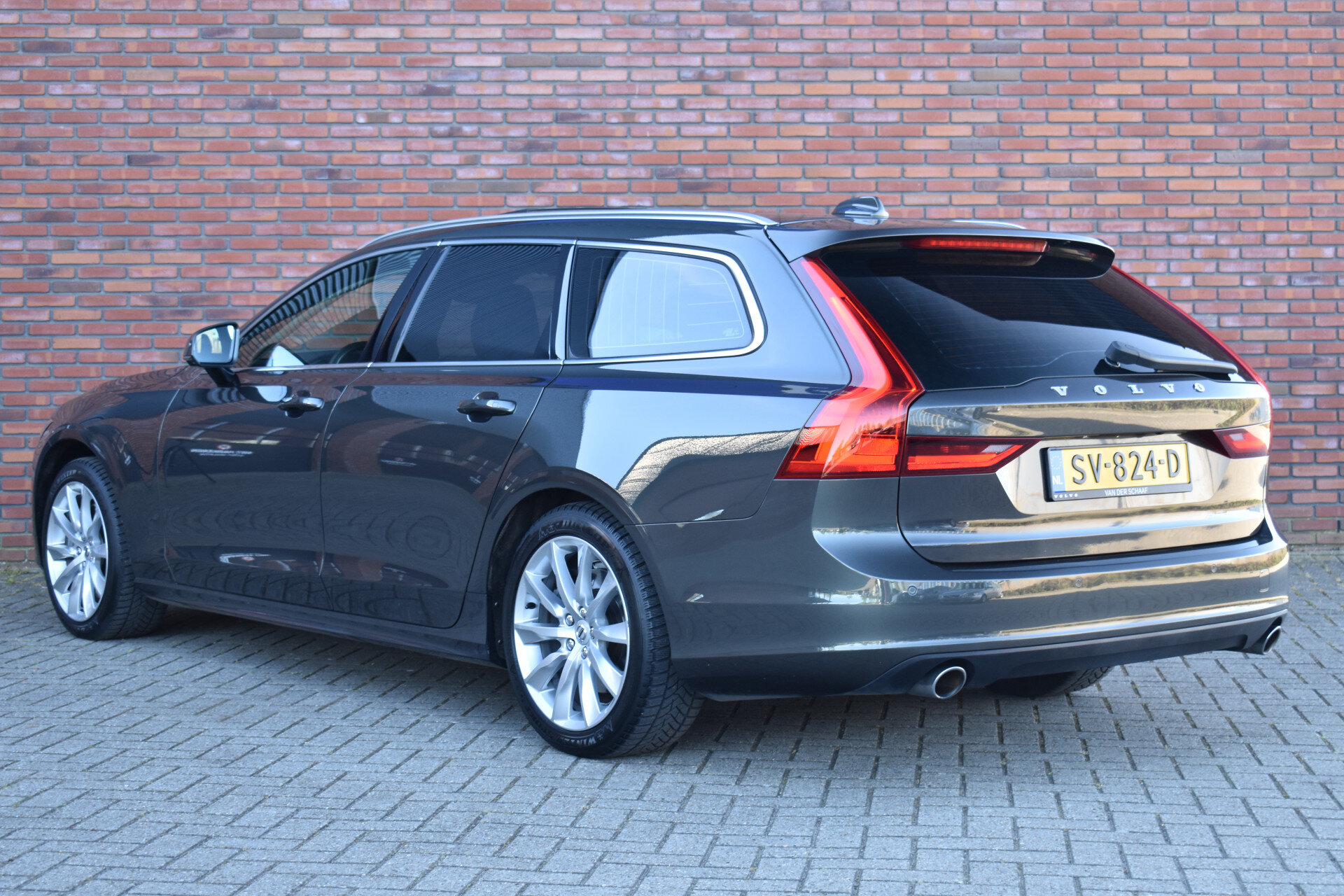 Volvo V90 T4 190PK Momentum - Afbeelding 4