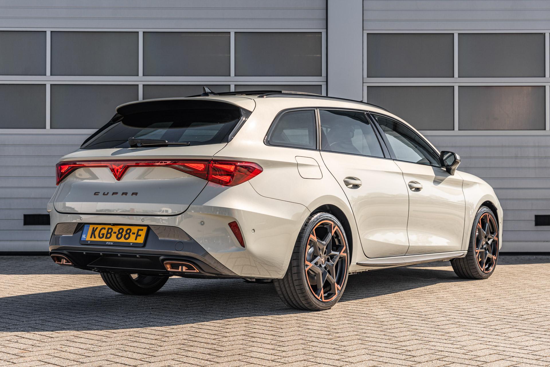 CUPRA Leon Sportstourer 1.5 TSI e-Hybrid 272pk VZ Performance - Afbeelding 2