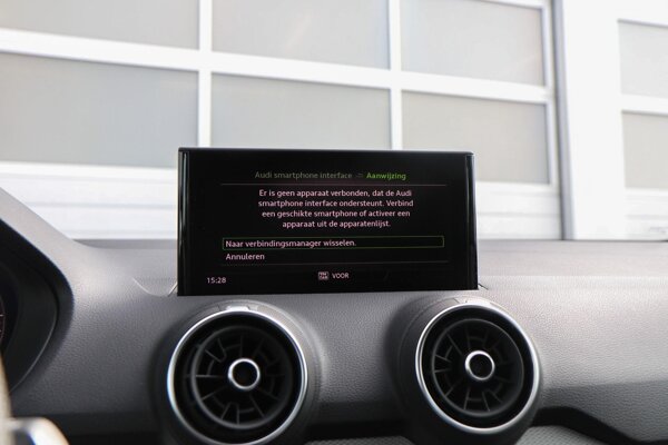 Apple Carplay/Android Auto