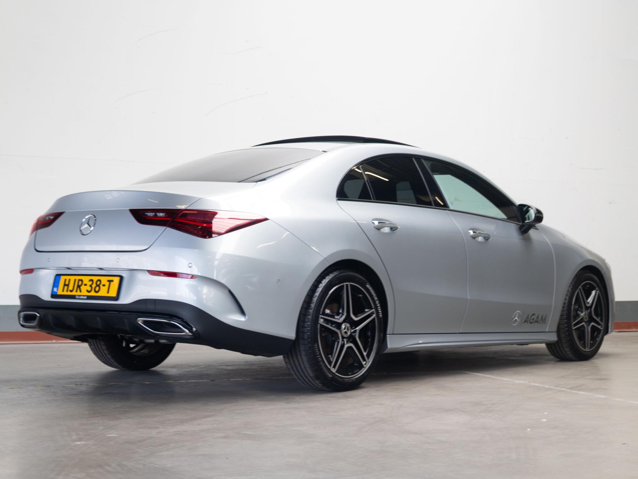 Mercedes-Benz CLA Coupé 180 Star Edition AMG Line - Afbeelding 2