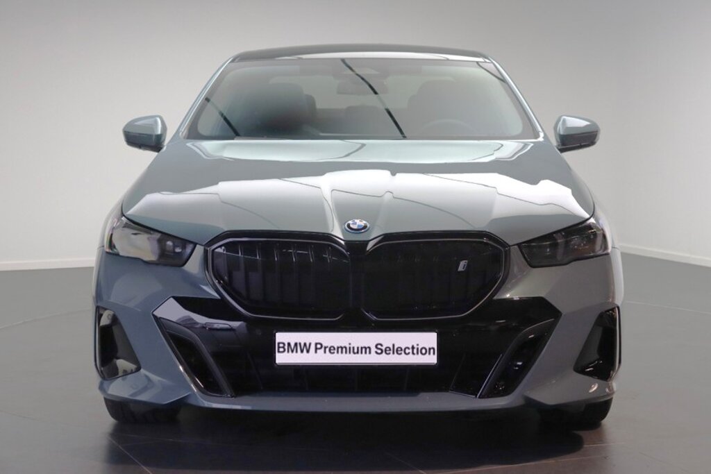 BMW i5 5