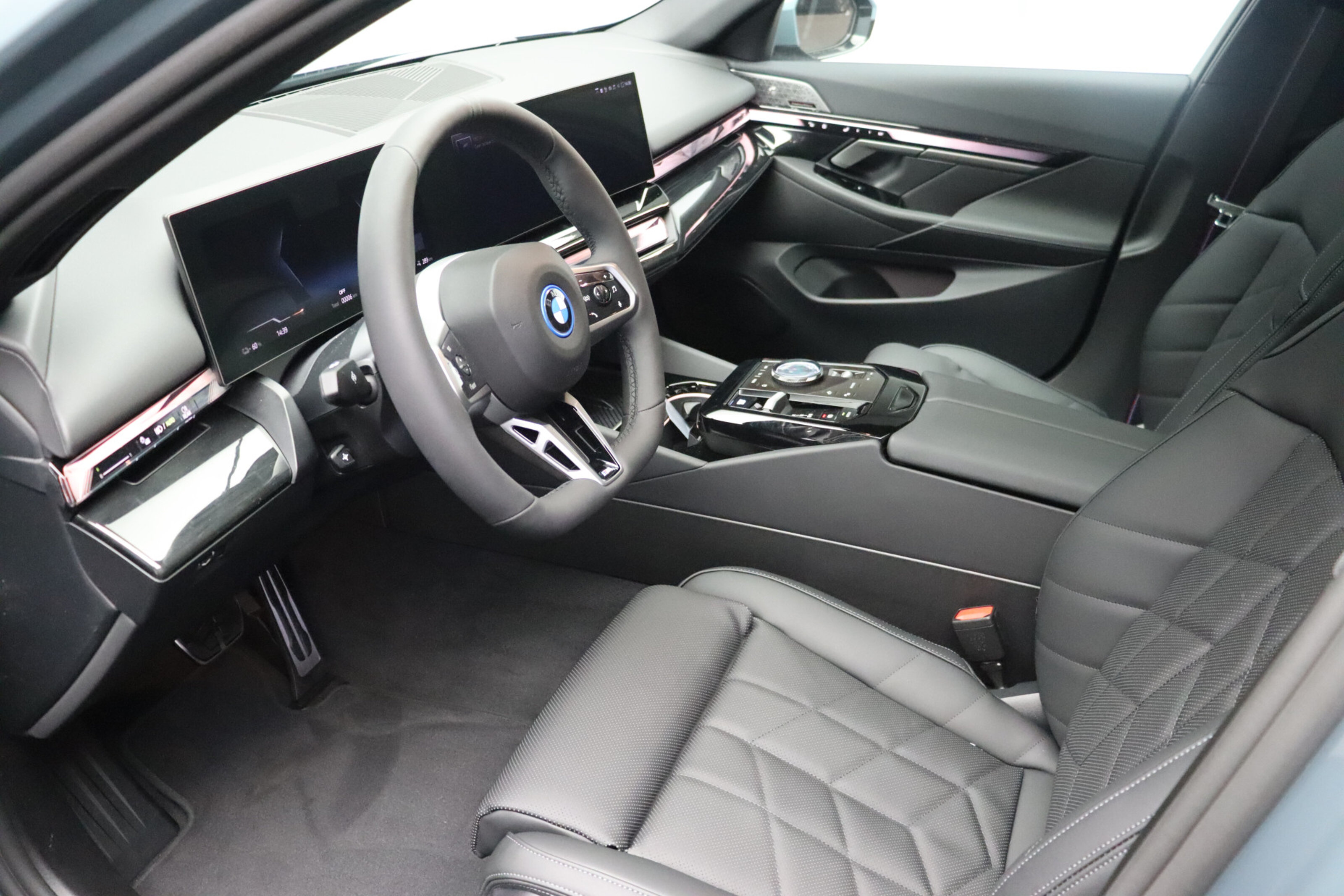 BMW i5 8
