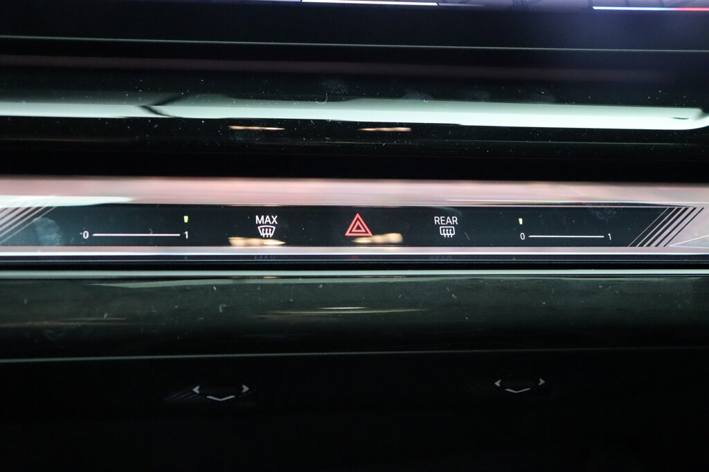 BMW i5 21