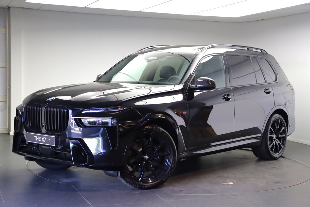 BMW X7 1