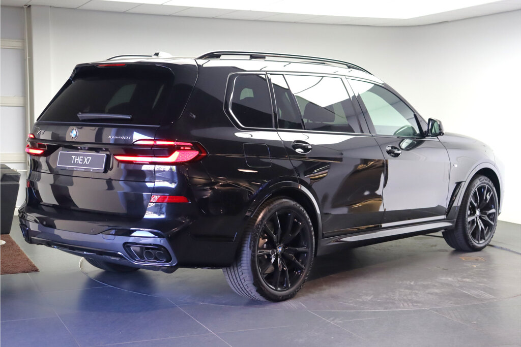 BMW X7 4
