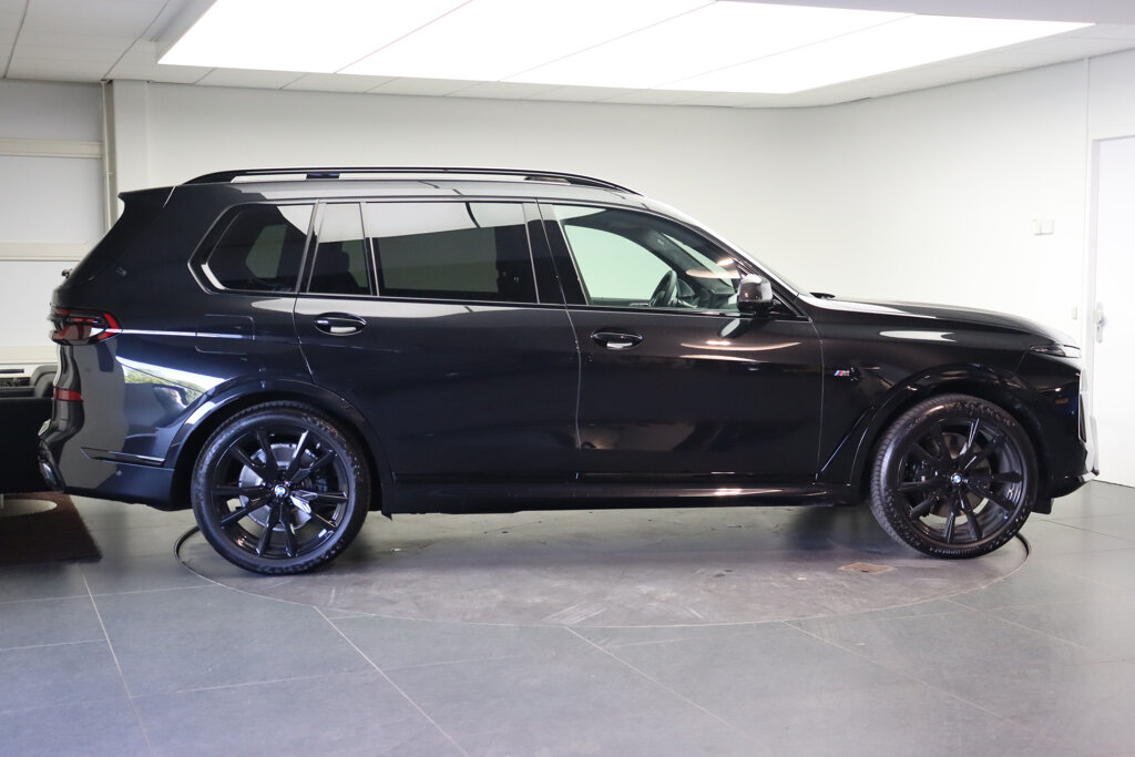 BMW X7 5