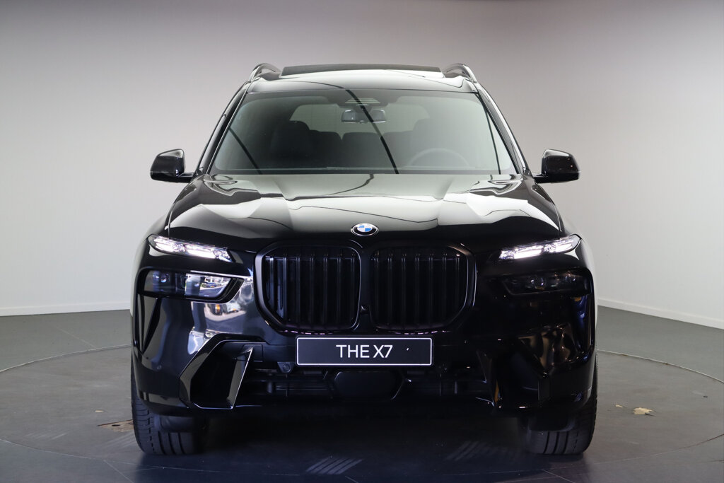 BMW X7 6