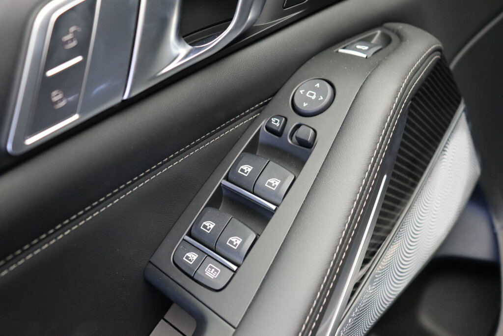 BMW X7 13