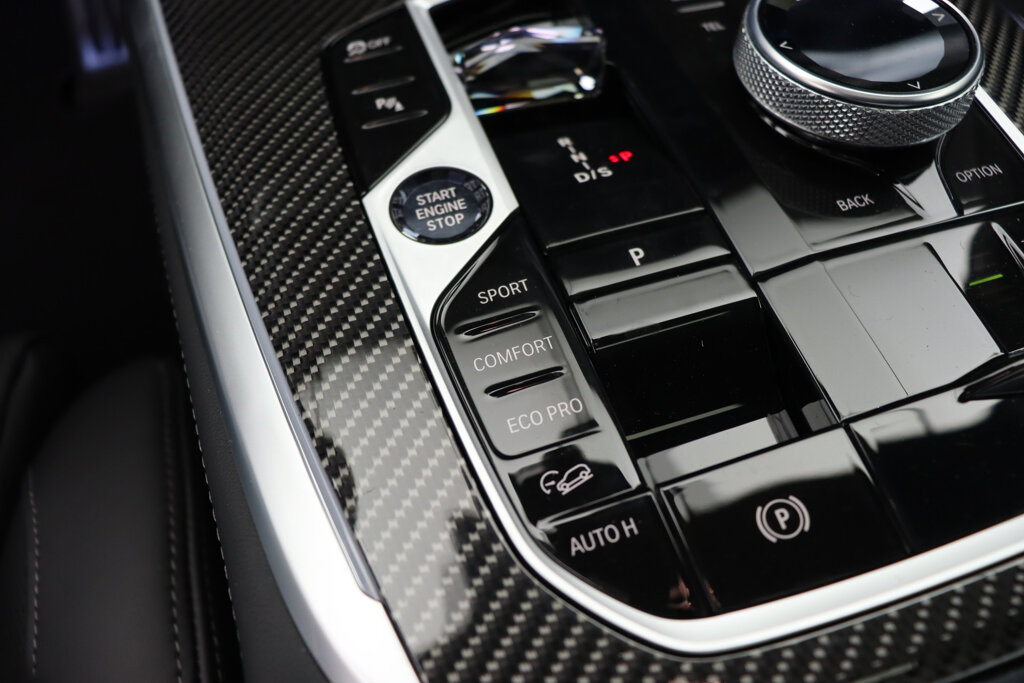 BMW X7 28
