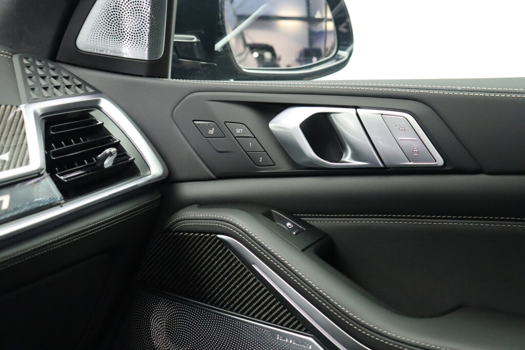 BMW X7 36