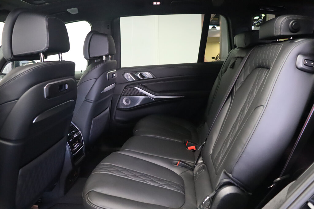 BMW X7 40