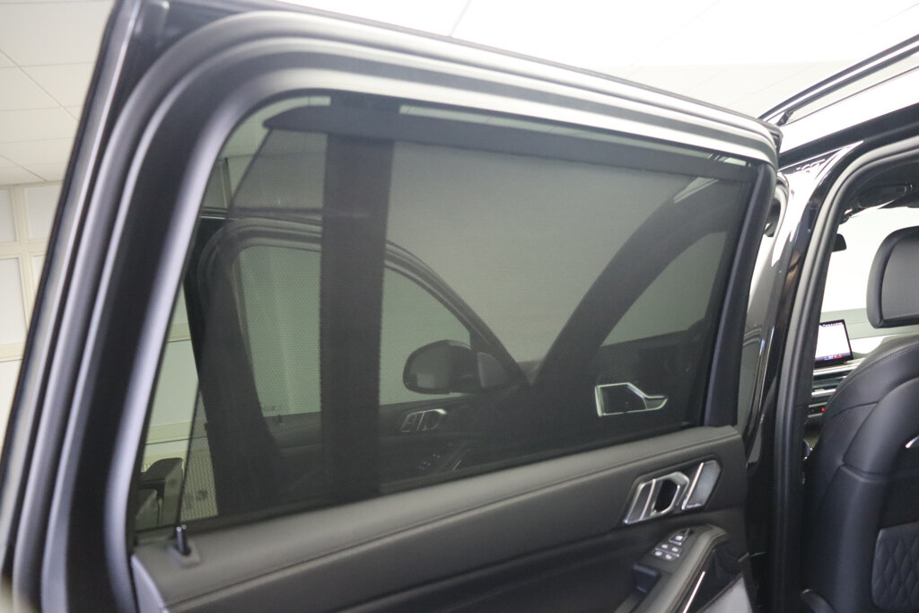 BMW X7 43