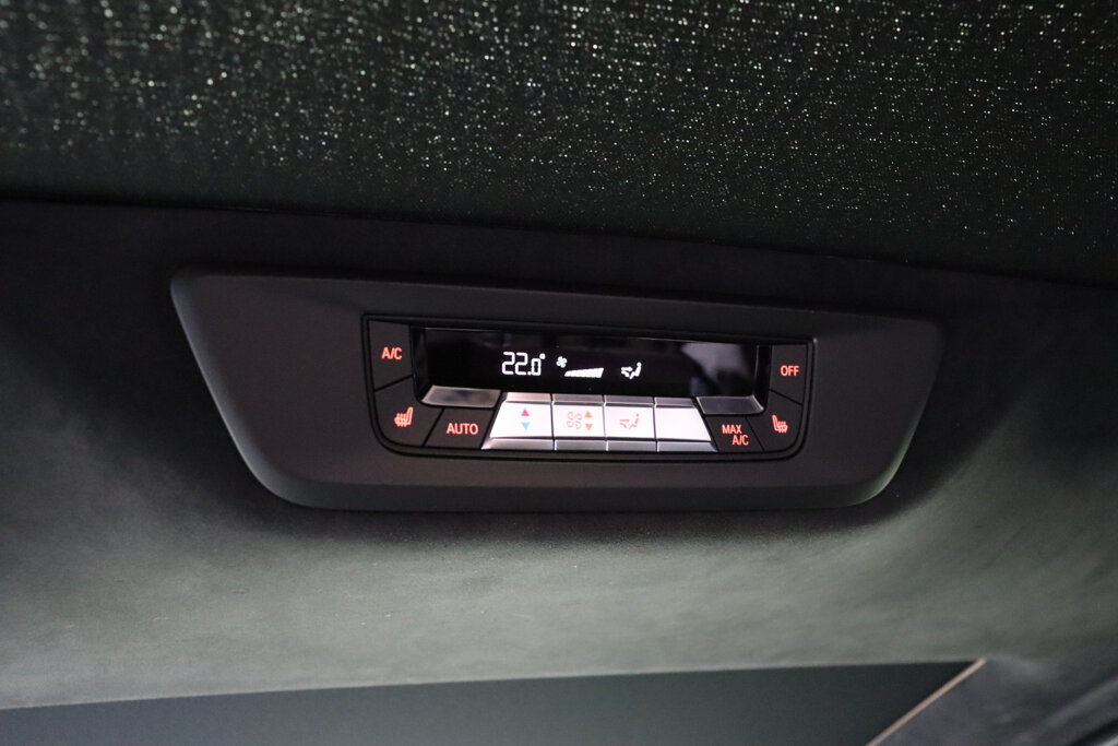 BMW X7 56