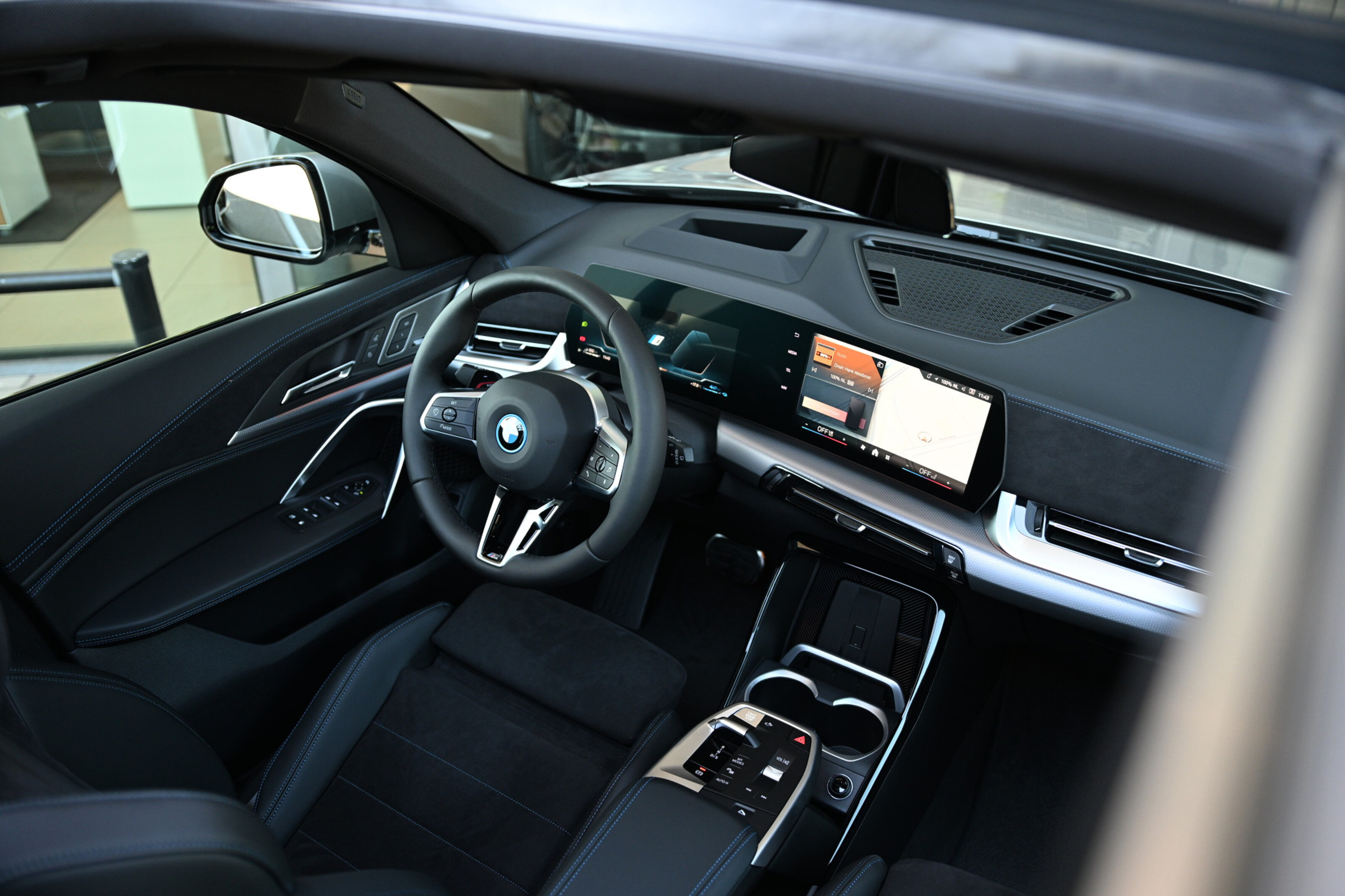 BMW X1 6