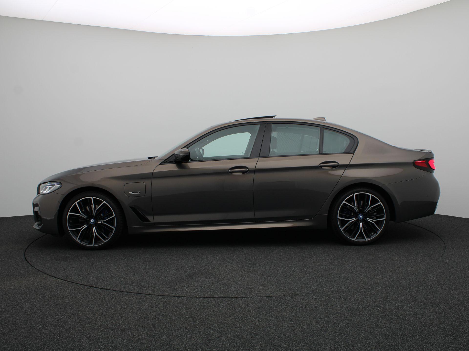 BMW 5 Serie Sedan 530e - Afbeelding 4