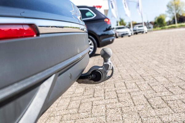 trekhaak elektrisch uitklapbaar