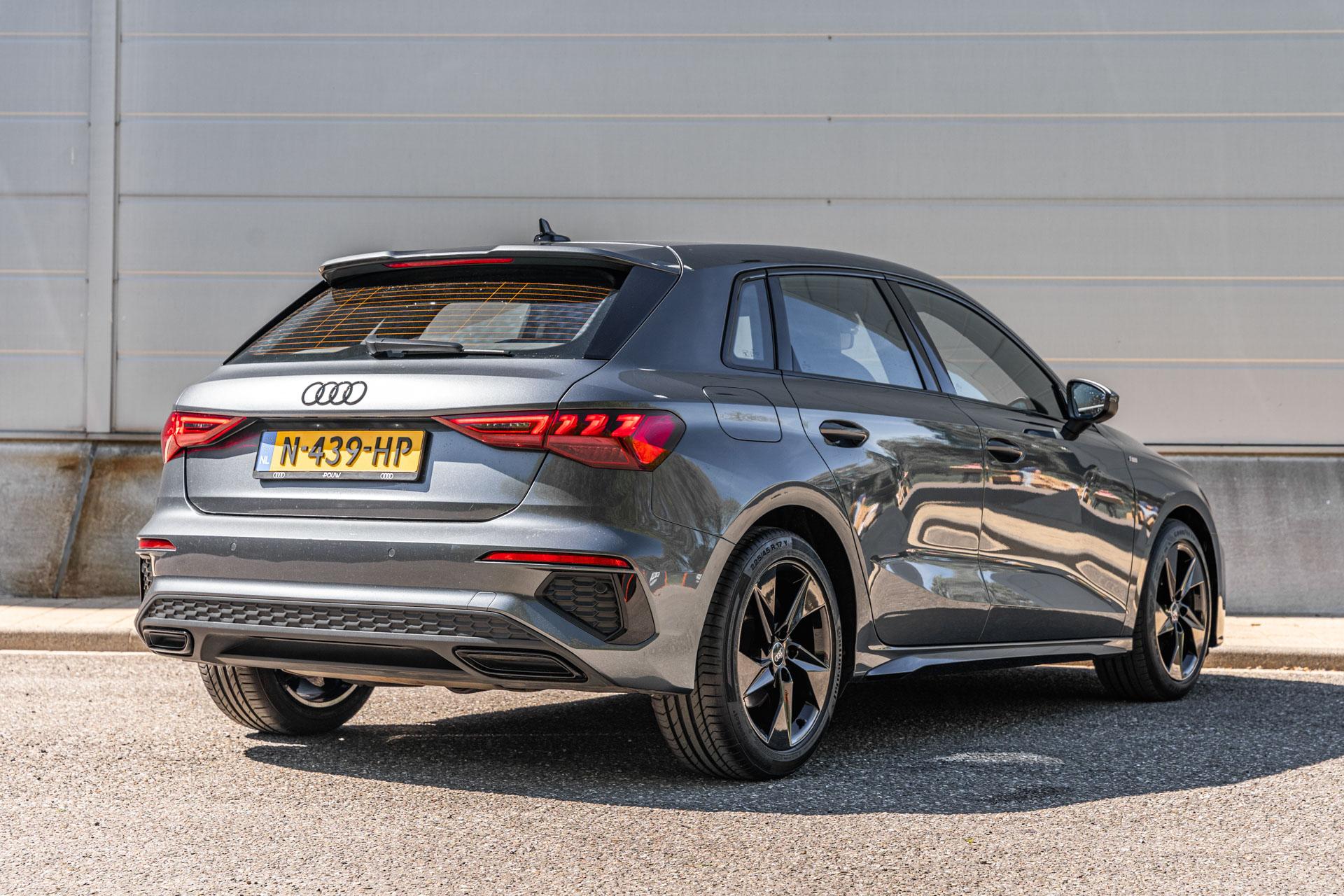 Audi A3 Sportback 30 TFSI 110pk S-tronic S Edition - Afbeelding 2