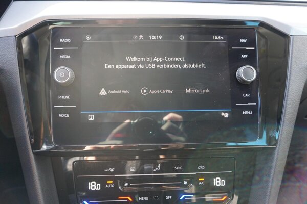 Apple Carplay/Android Auto