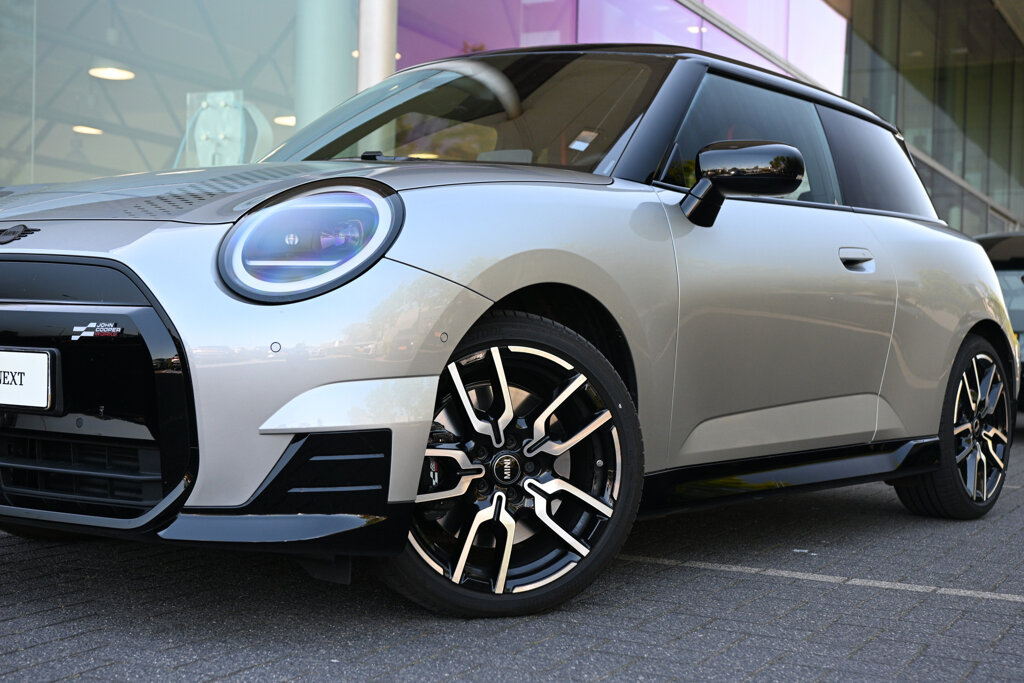 MINI 3-Deurs 13