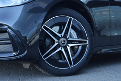 Mercedes-Benz C-Klasse 300 e 4MATIC AMG Line - Bild 5