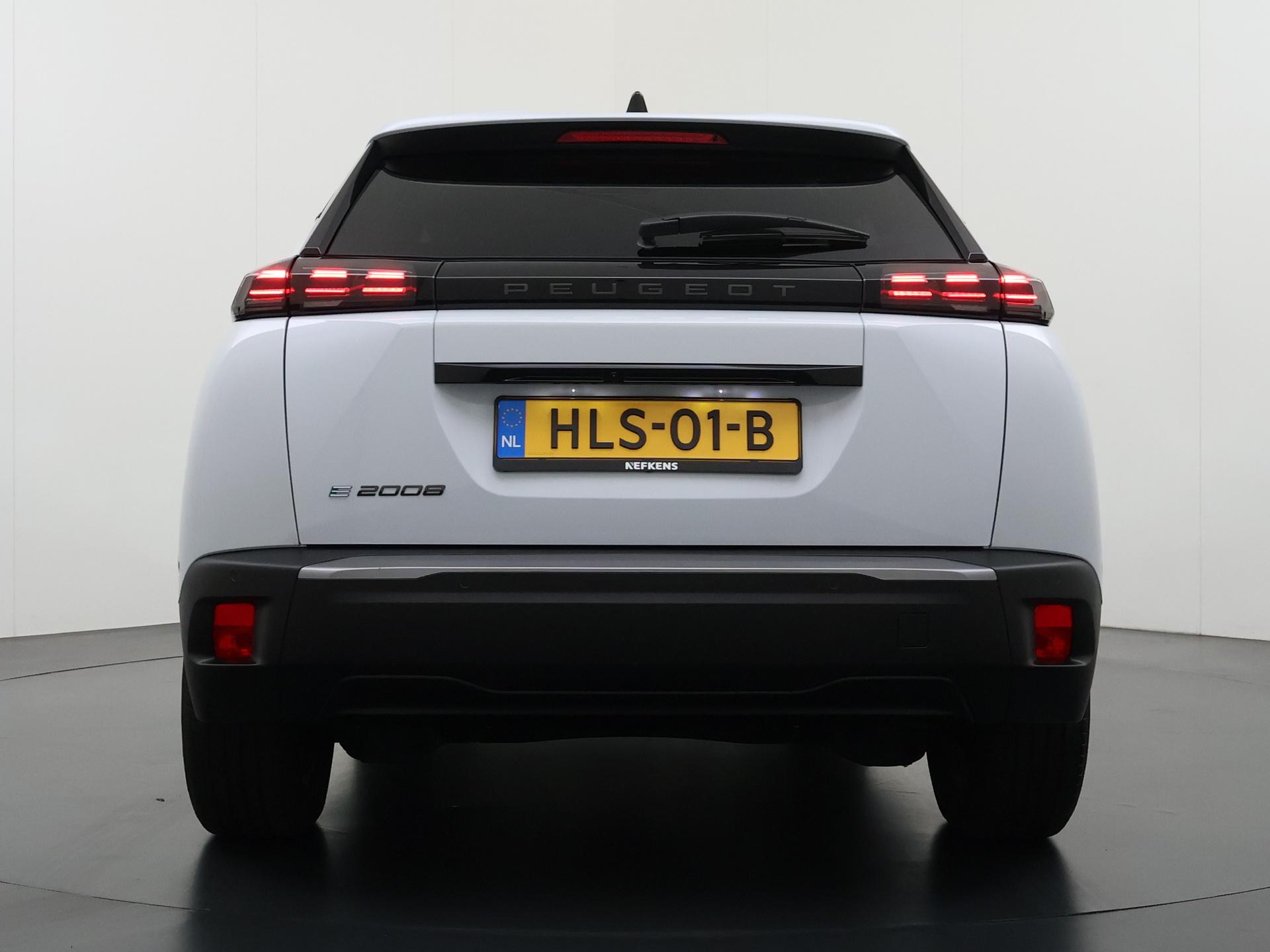 Peugeot e-2008