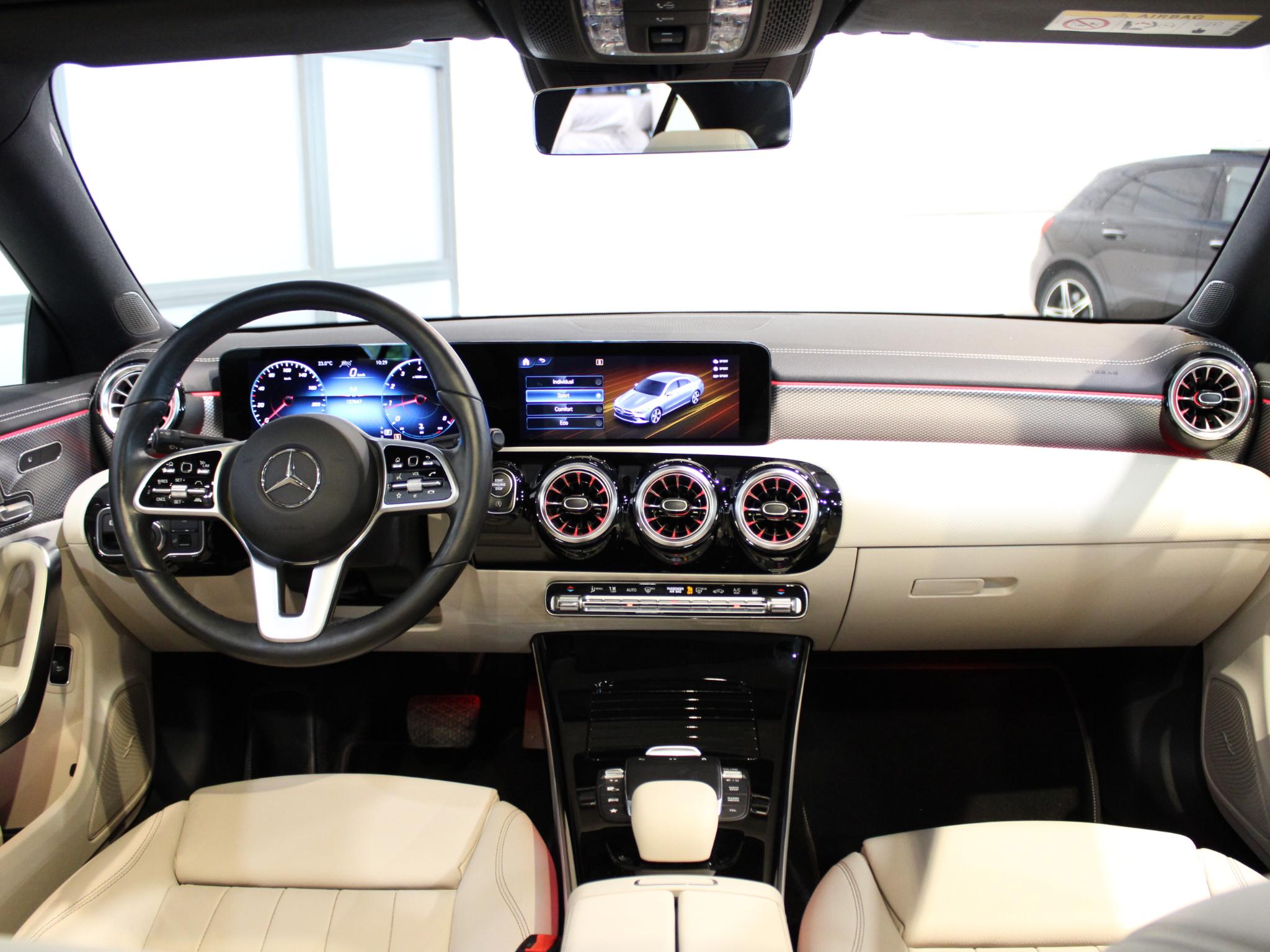 Mercedes-Benz CLA Coupé 200 Premium - Afbeelding 3