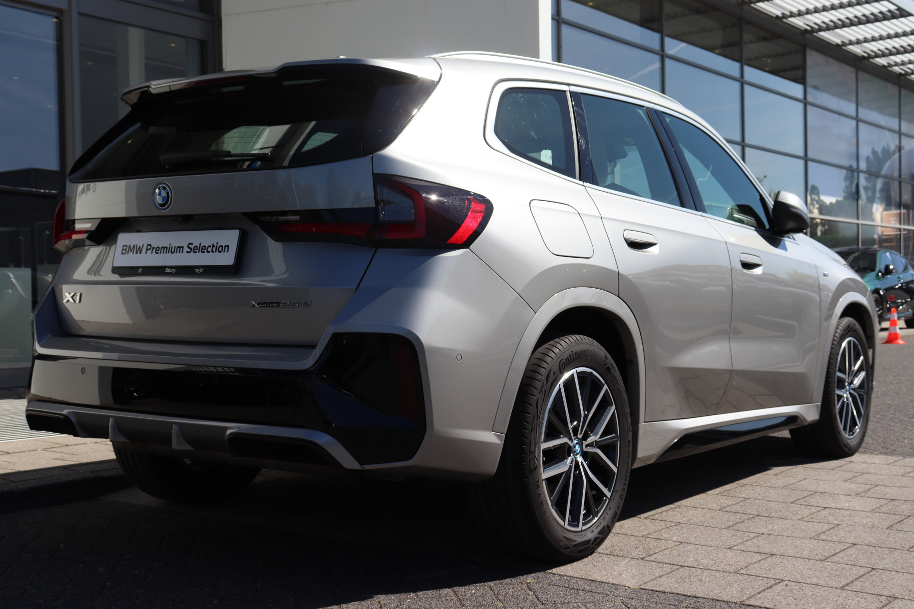 BMW X1 8