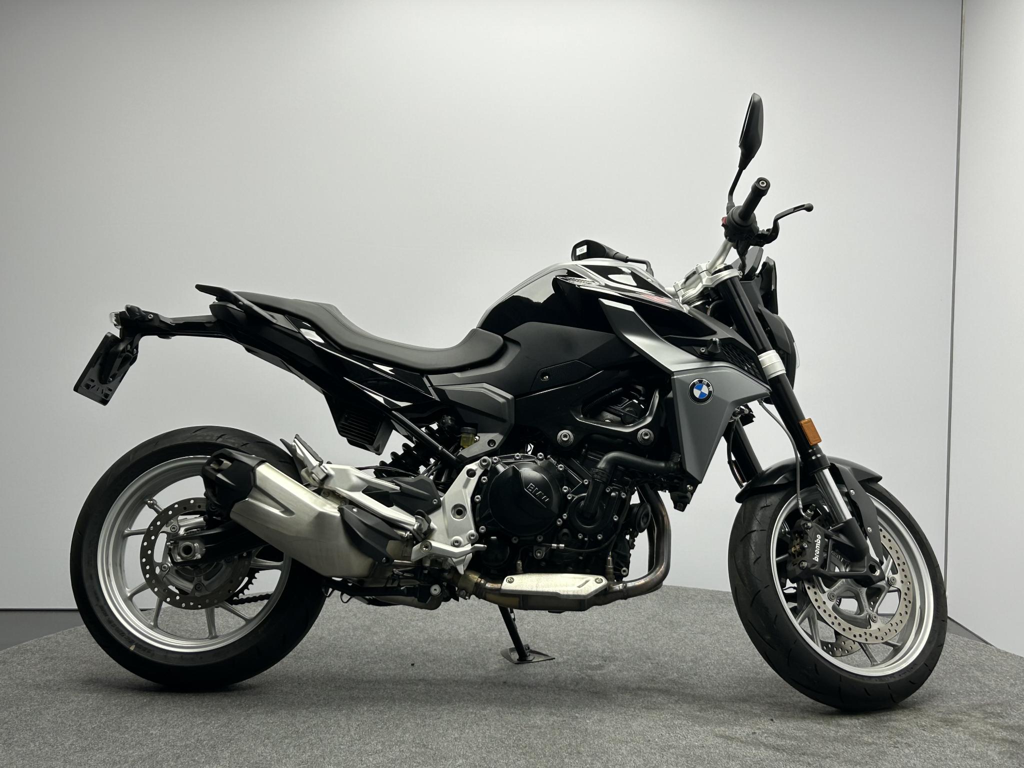 BMW F 900 R Black - Afbeelding 2
