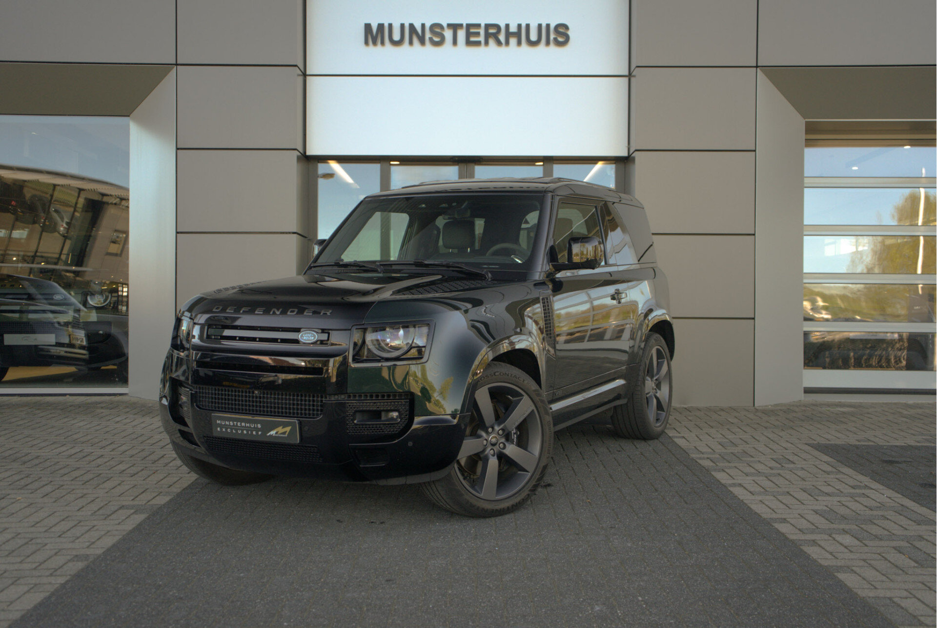 Land Rover Defender 5.0 P525 90 V8