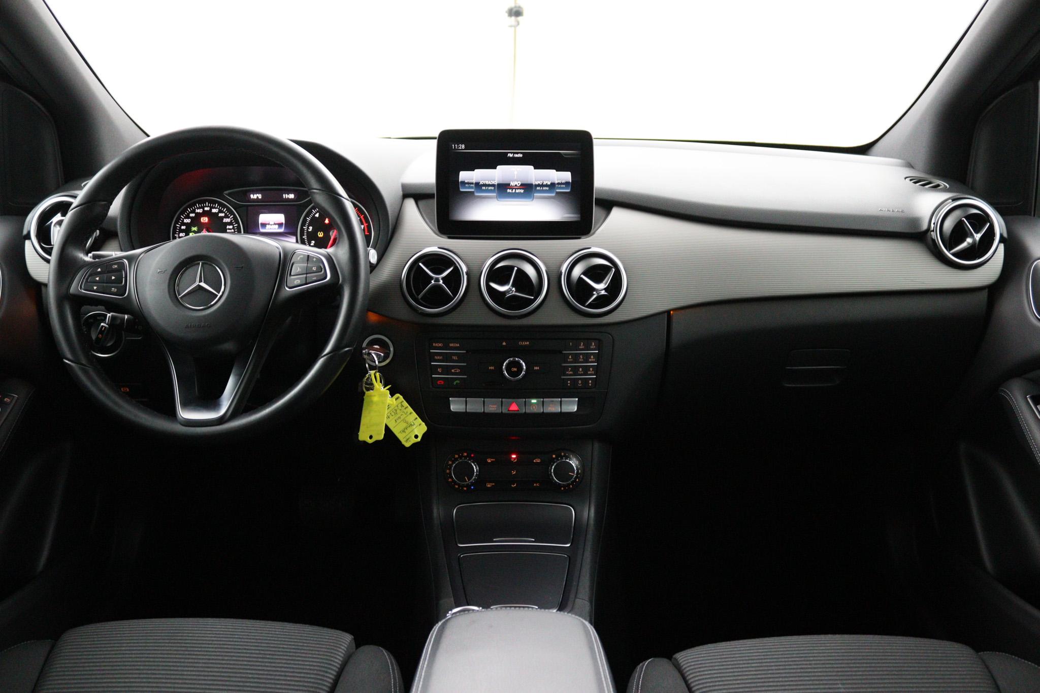 Mercedes-Benz B-klasse 180 Lease Edition Plus - Afbeelding 4