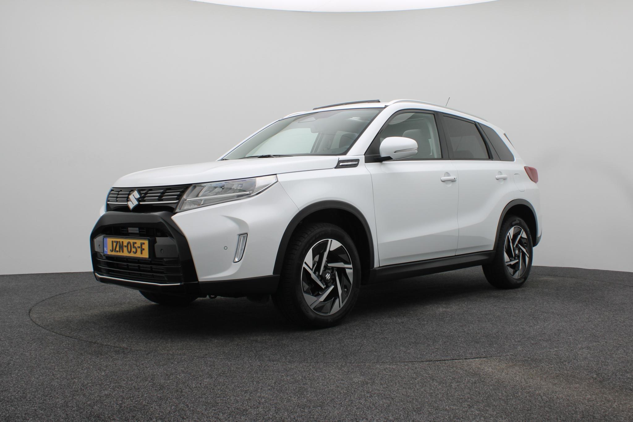 Suzuki Vitara 1.4 Boosterjet Style Smart Hybrid