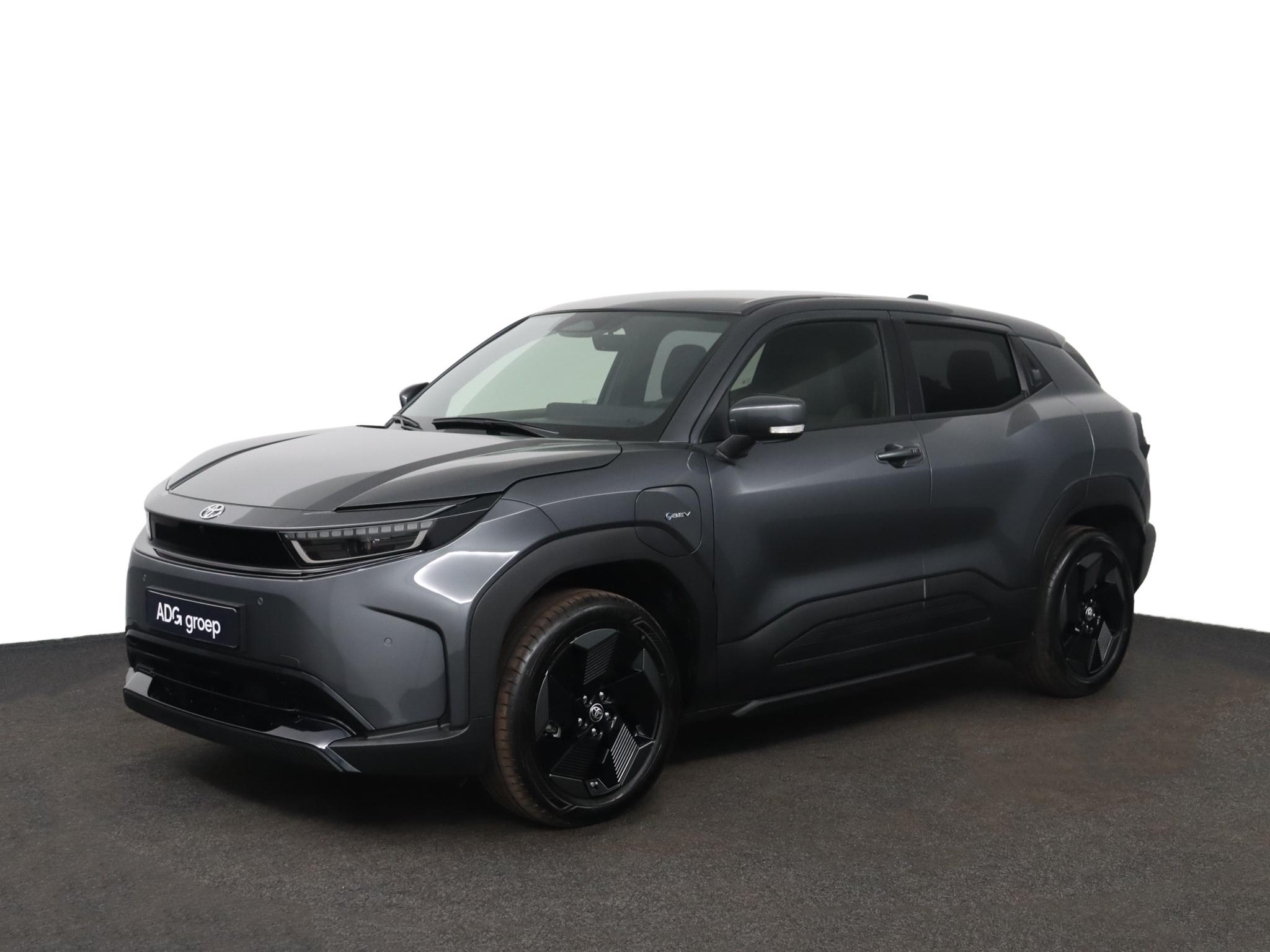 Toyota Urban Cruiser Dynamic 61 kWh