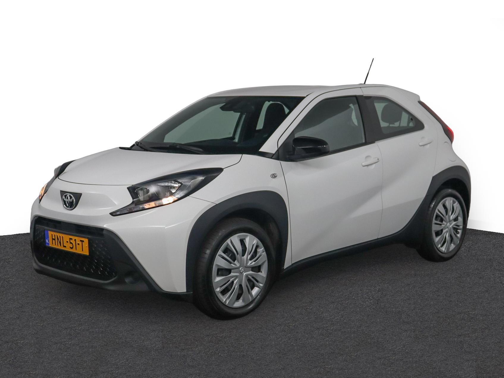 Toyota Aygo X 1.0 VVT-i MT Play