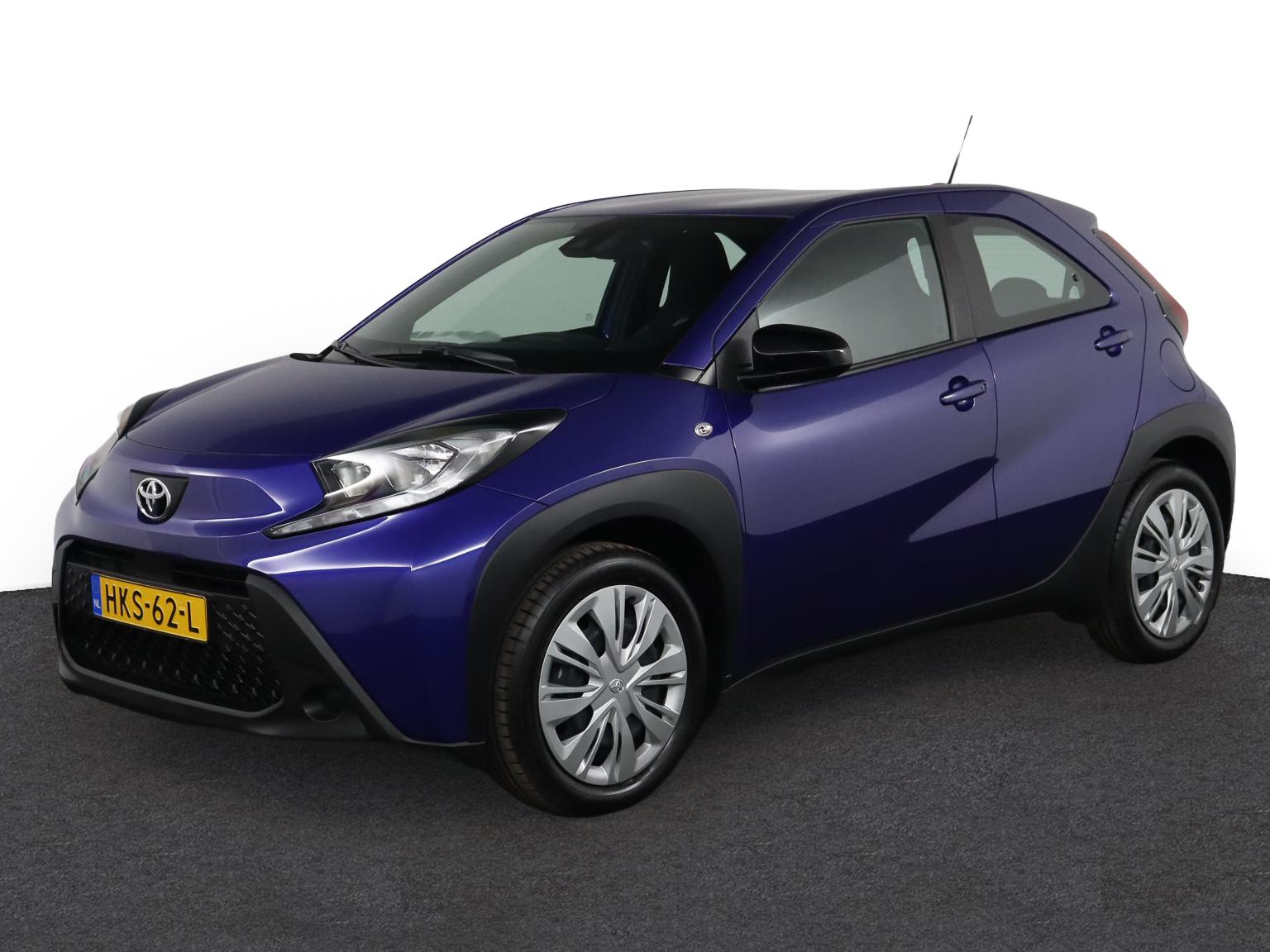 Toyota Aygo X 1.0 VVT-i MT Play