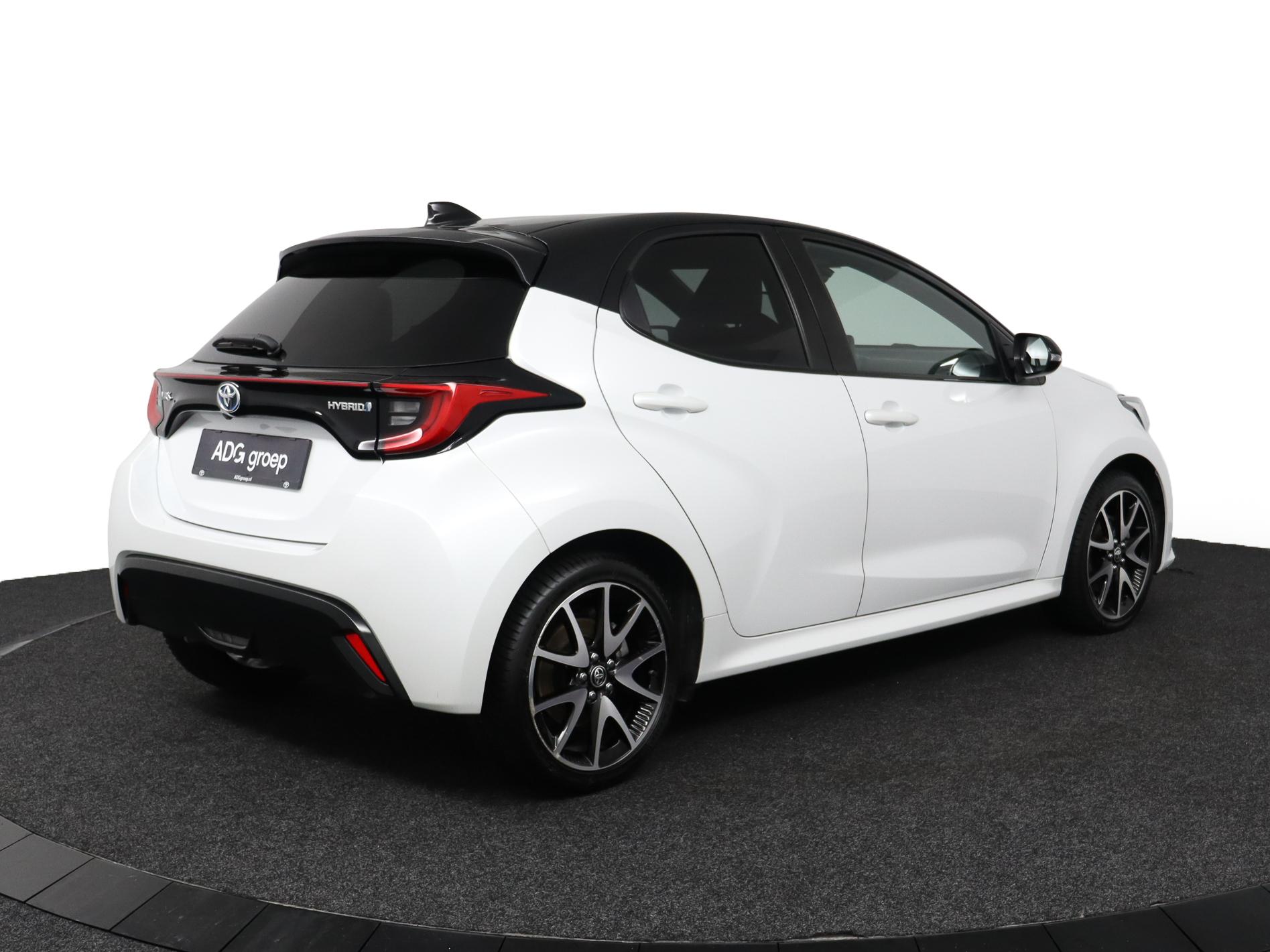 Toyota Yaris 1.5 Hybrid Executive Sport - Afbeelding 2