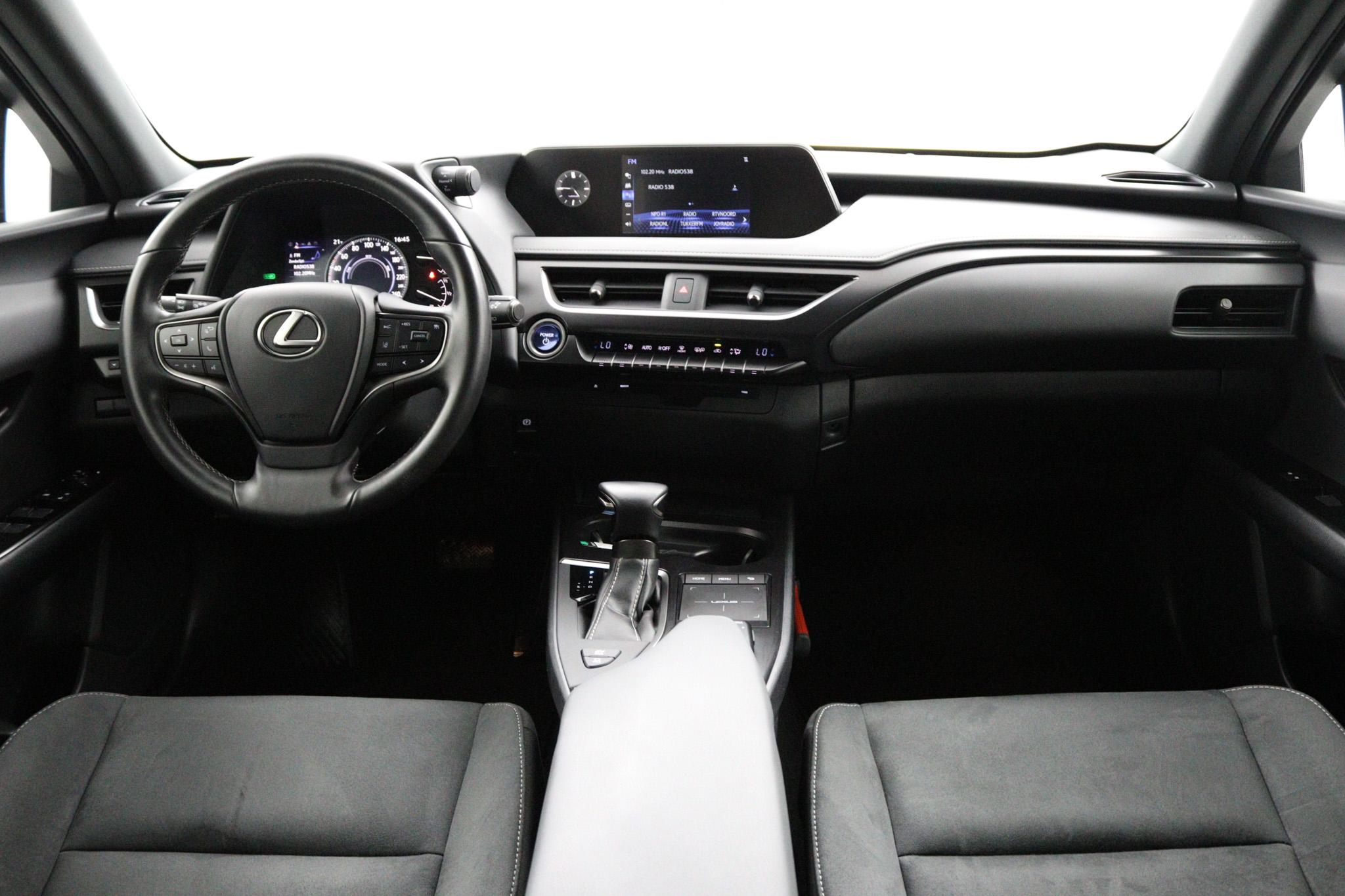 Lexus UX 250h Preference Line - Afbeelding 4