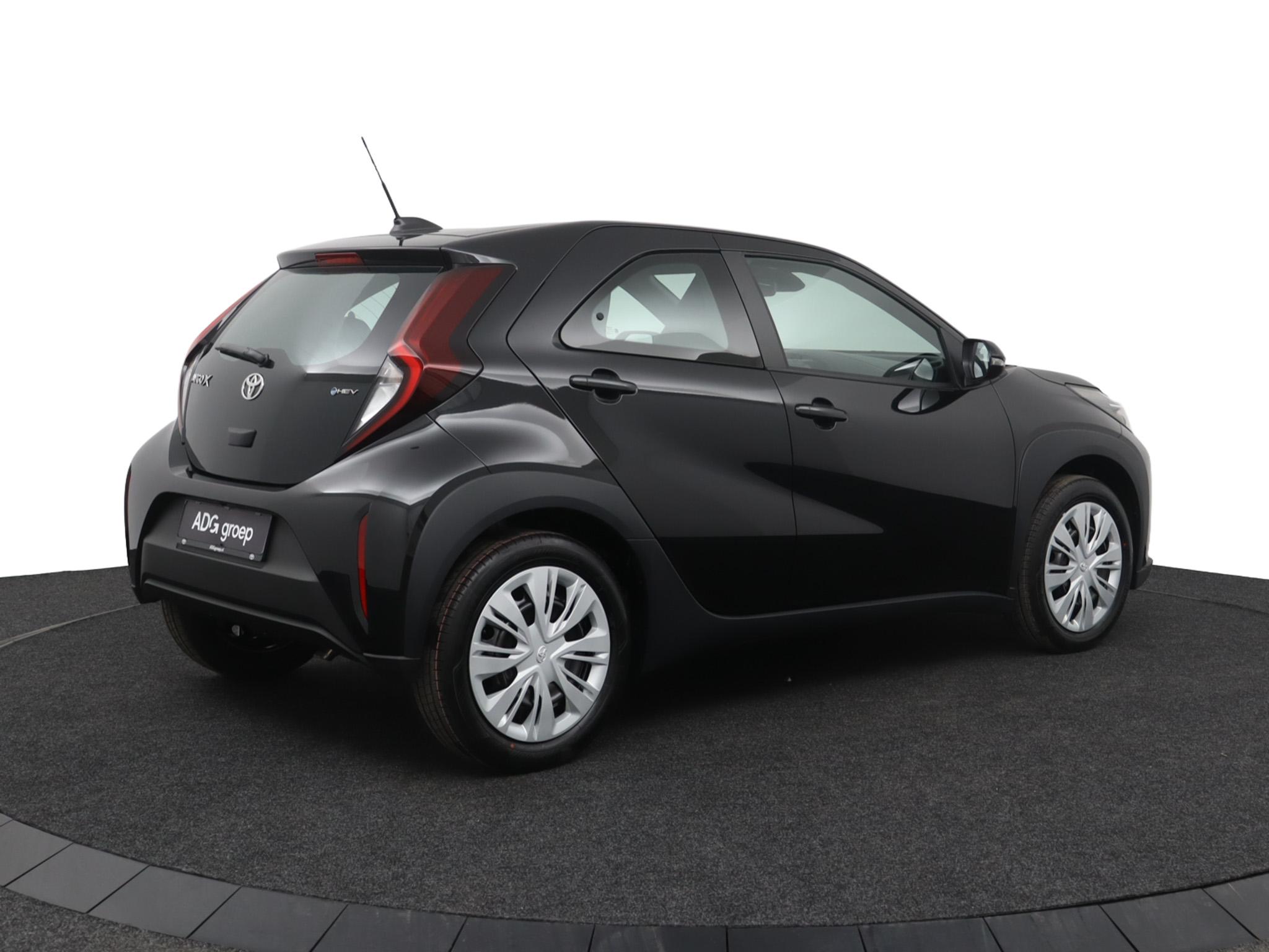 Toyota Aygo X Hybrid 115 play - Afbeelding 2
