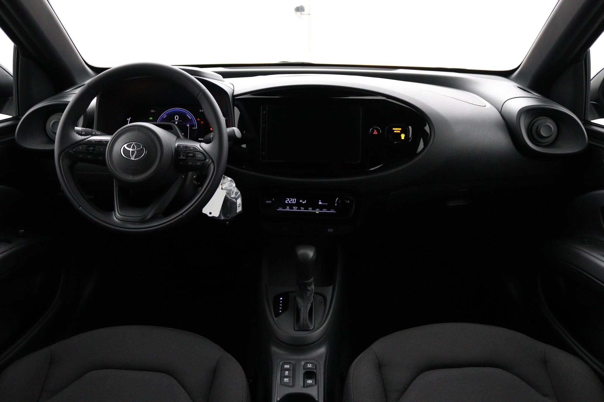 Toyota Aygo X Hybrid 115 play - Afbeelding 4