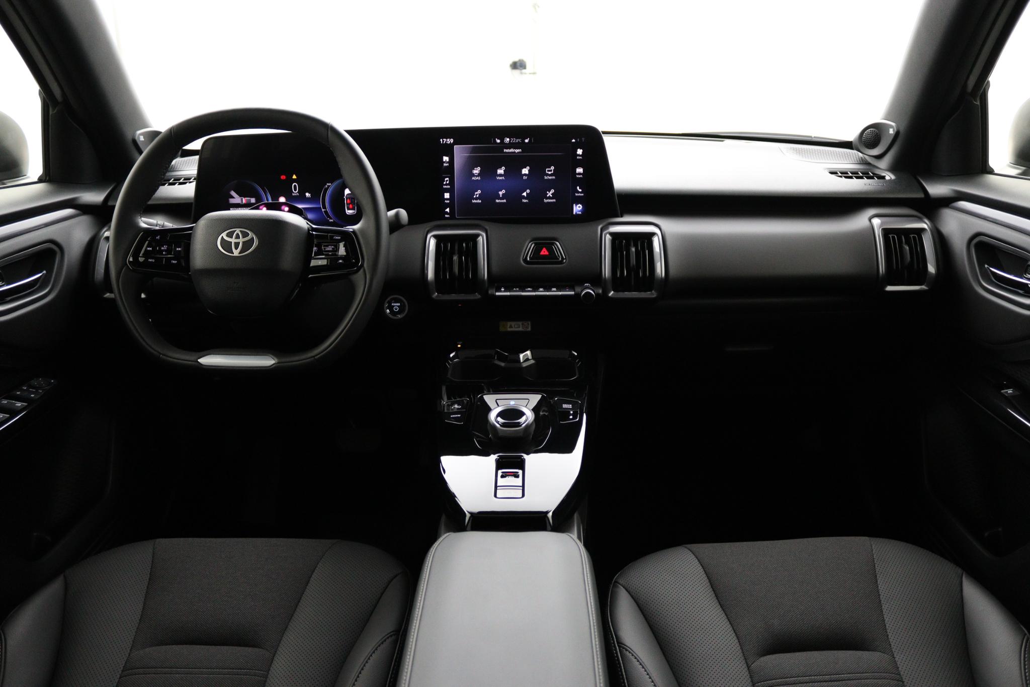 Toyota Urban Cruiser Executive 61 kWh - Afbeelding 4