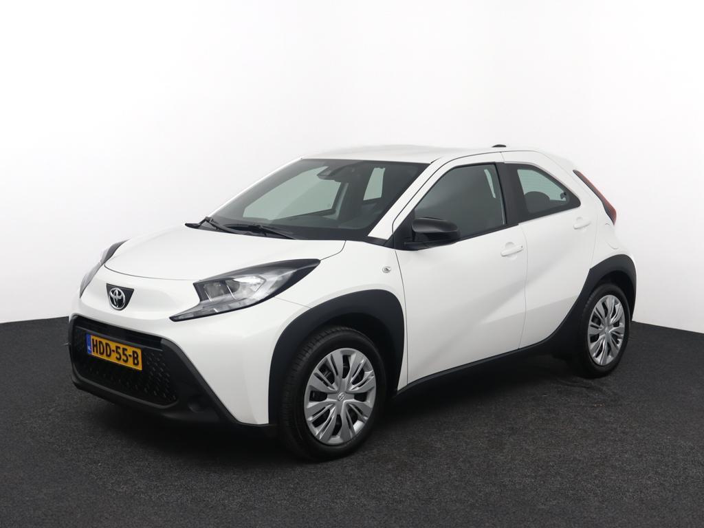Toyota Aygo X 1.0 VVT-i MT Play