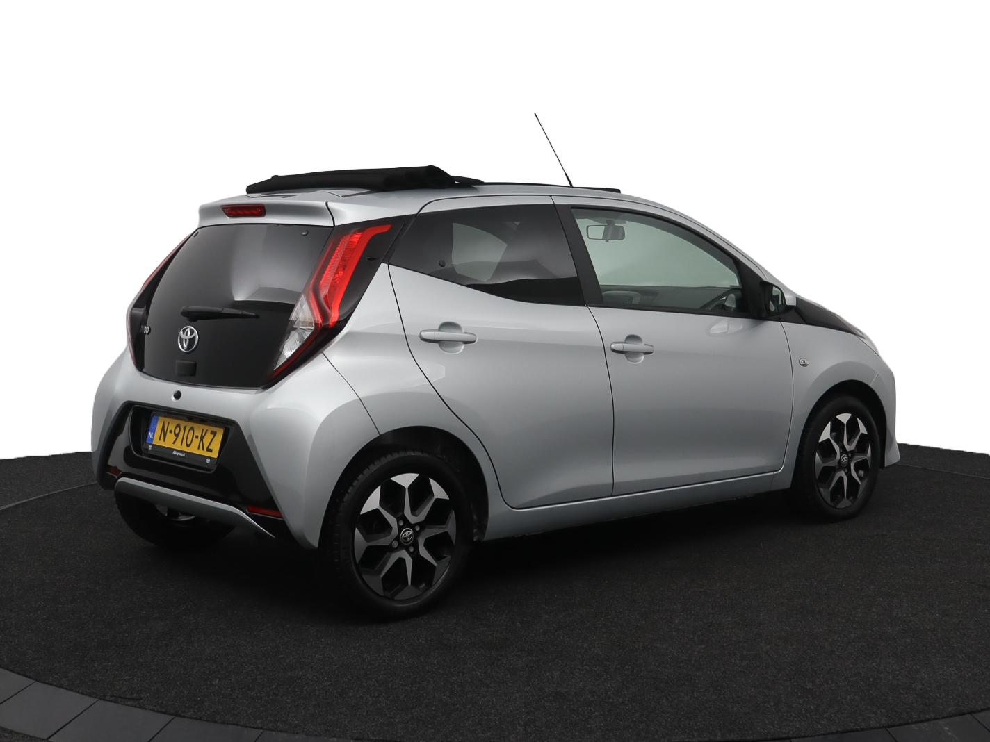 Toyota Aygo 1.0 VVT-i x-joy cabrio - Afbeelding 2