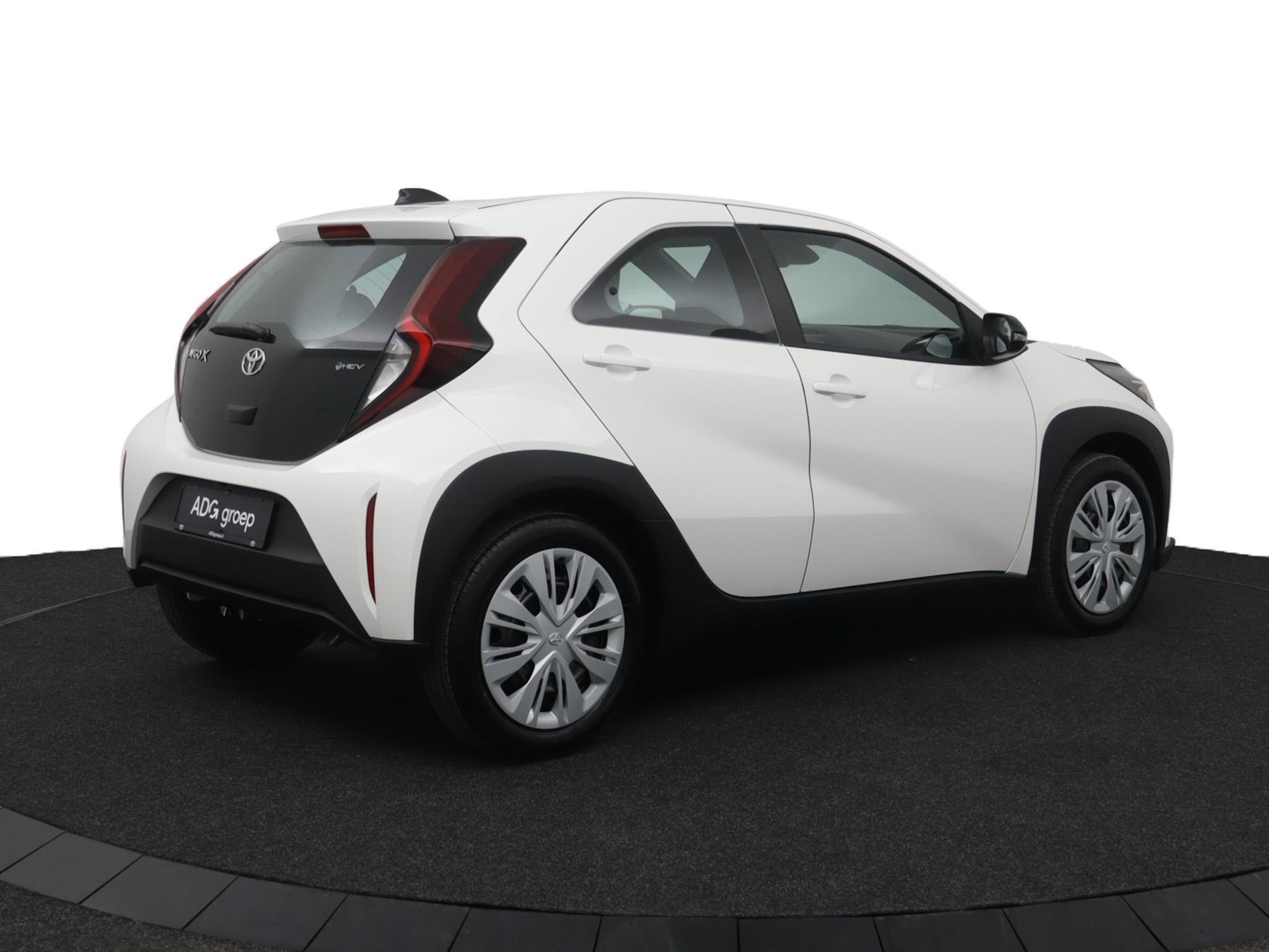 Toyota Aygo X Hybrid 115 play - Afbeelding 2