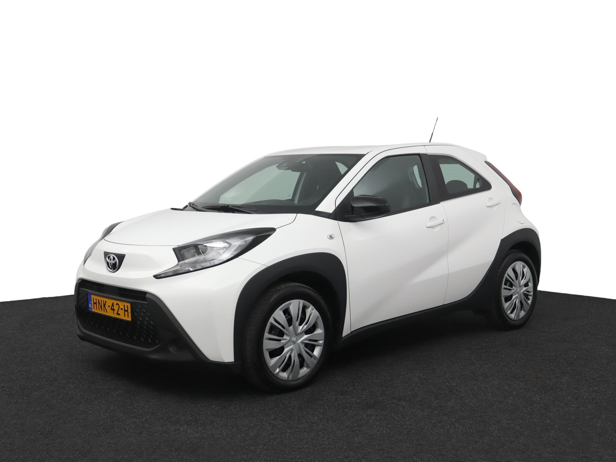 Toyota Aygo X 1.0 VVT-i MT Play